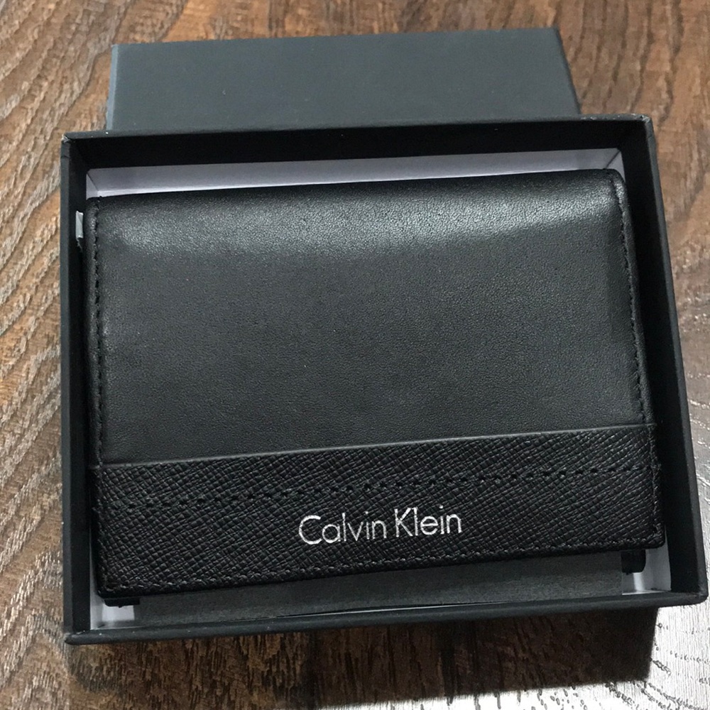 NWT leather Calvin Klein wallet